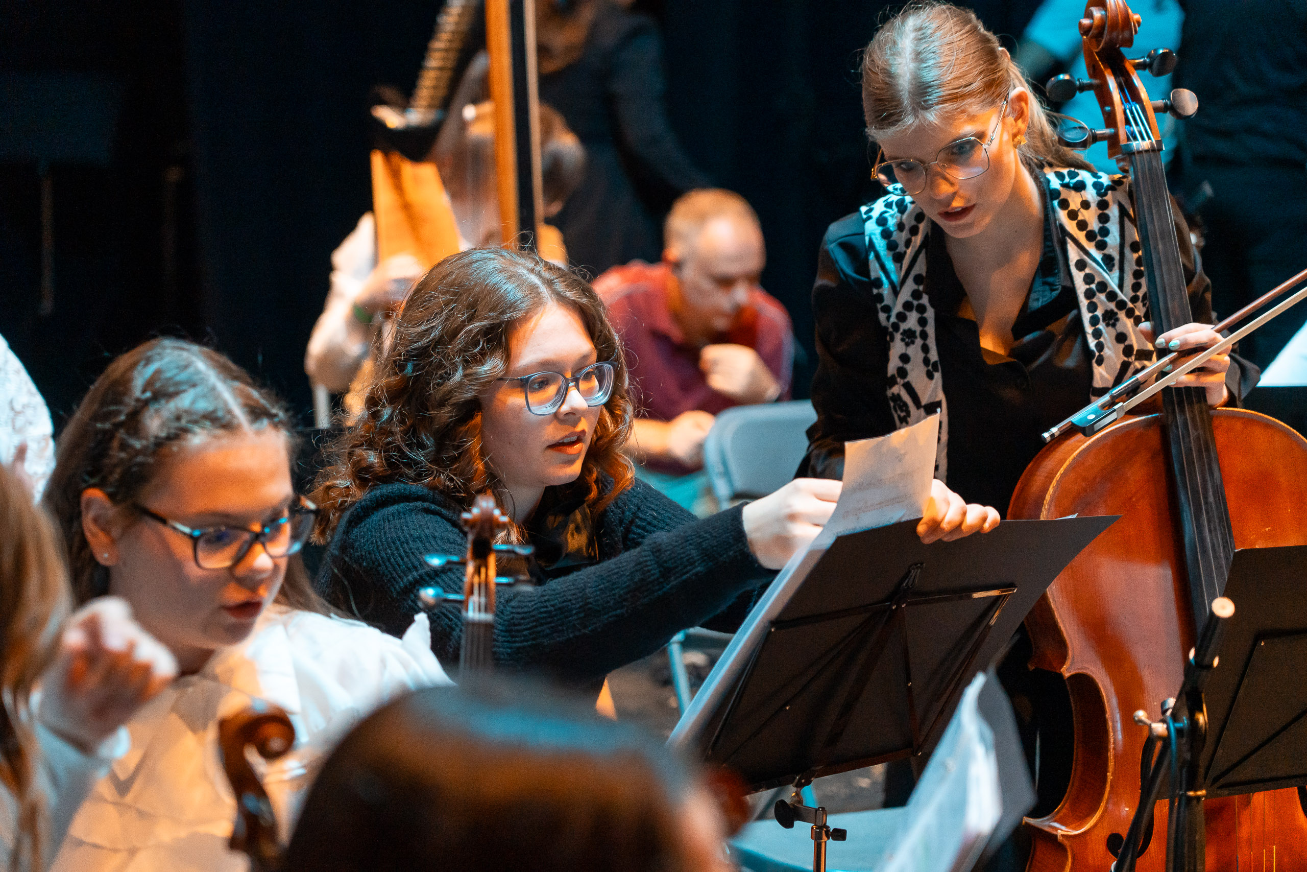 Cellist and violinists from Galli Musici performing at Spring Symphonies, archive 2026.
